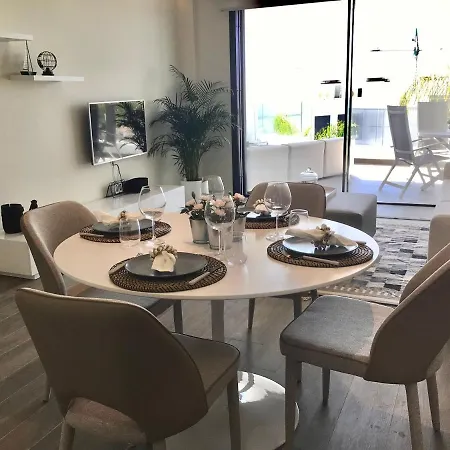 Luxury Juliano - The View فوينخيرولا